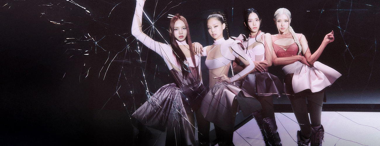 BLACKPINK group shot